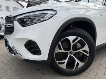MERCEDES-BENZ GLC 300 e 4M Coupé AVANTGARDE DISTRO AHK 360