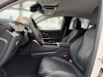 MERCEDES-BENZ GLC 300 e 4M Coupé AVANTGARDE DISTRO AHK 360