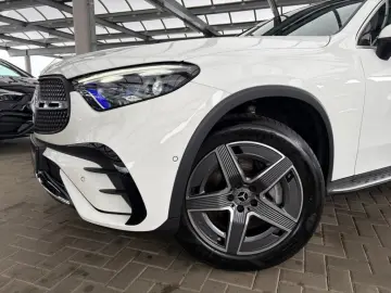 MERCEDES-BENZ GLC 300 d 4M AMG-PREMIUM PANO AHK MEMORY 360