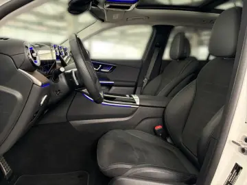 MERCEDES-BENZ GLC 300 d 4M AMG-PREMIUM PANO AHK MEMORY 360