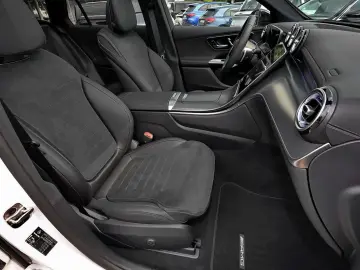 MERCEDES-BENZ GLC 300 d 4M AMG Distronic 360  DI-LED…