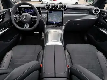 MERCEDES-BENZ GLC 300 d 4M AMG Distronic 360  DI-LED…