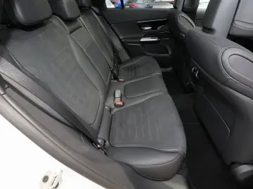 MERCEDES-BENZ GLC 300 d 4M AMG Distronic 360  DI-LED…