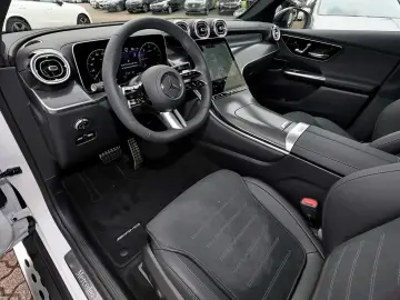 MERCEDES-BENZ GLC 300 d 4M AMG Distronic 360  DI-LED…