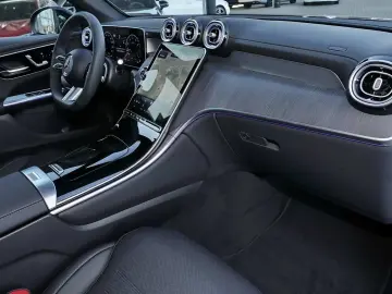 MERCEDES-BENZ GLC 300 4M AMG DIG-LED Pano AHK Standh…