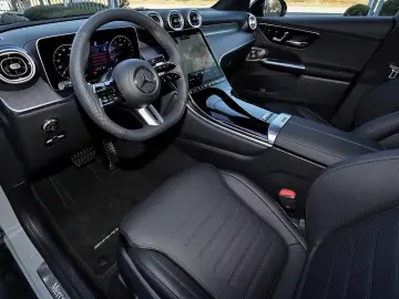 MERCEDES-BENZ GLC 300 4M AMG DIG-LED Pano AHK Standh…