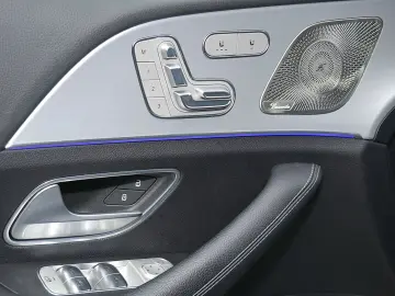 MERCEDES-BENZ GLE 450 4M AMG NIGHT PANO AHK GUARD360…