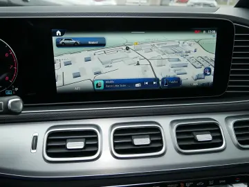 MERCEDES-BENZ GLE 450 4M AMG NIGHT PANO AHK GUARD360…