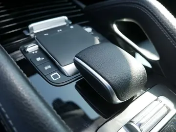 MERCEDES-BENZ GLE 300 d 4M AMG AIRMATIC Burmester Pa…