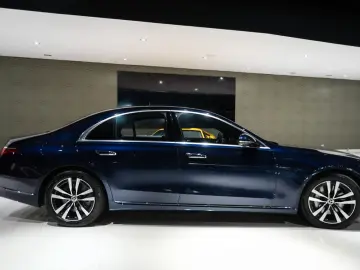 MERCEDES-BENZ S 580e Limousine AIRMATIC BURMESTER PA…