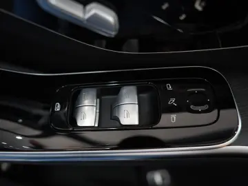 MERCEDES-BENZ S 580e Limousine AIRMATIC BURMESTER PA…