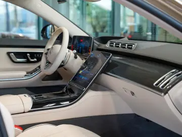 MERCEDES-BENZ S 63 AMG E Performance GOLD macchiato &hellip;