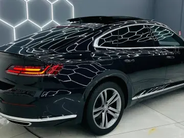 VOLKSWAGEN ARTEON 2018 2.0D E6 R-Line Garantie 12 Luni Rate
