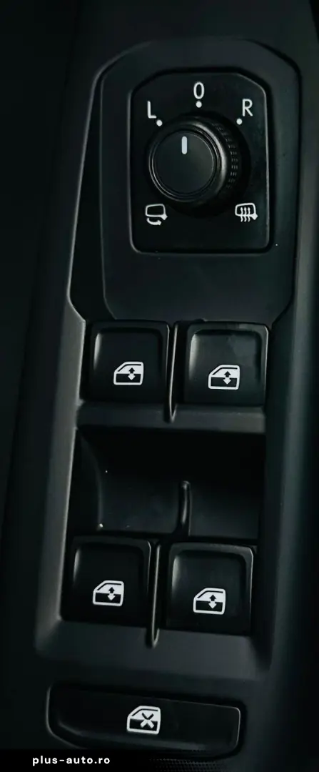 VOLKSWAGEN ARTEON 2018 2.0D E6 R-Line Garantie 12 Luni Rate