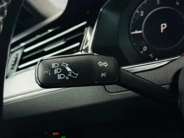 VOLKSWAGEN ARTEON 2018 2.0D E6 R-Line Garantie 12 Luni Rate