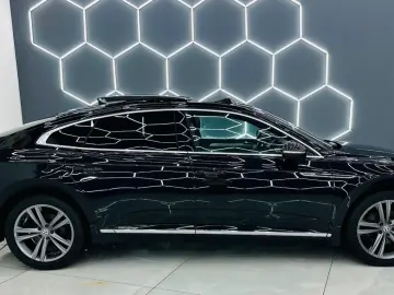 VOLKSWAGEN ARTEON 2018 2.0D E6 R-Line Garantie 12 Luni Rate