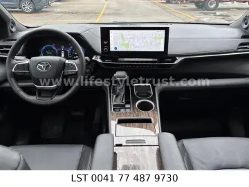 TOYOTA Sienna Limited AWD 7