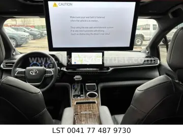 TOYOTA Sienna Limited AWD 7