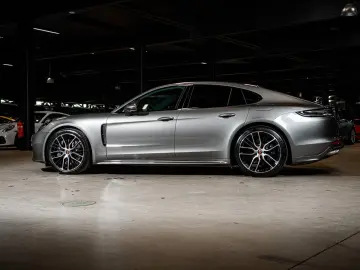 PORSCHE Panamera 4 E-Hybrid Platinum Edition   VAT