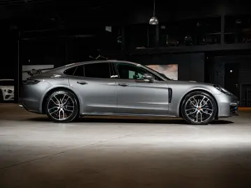 PORSCHE Panamera 4 E-Hybrid Platinum Edition   VAT