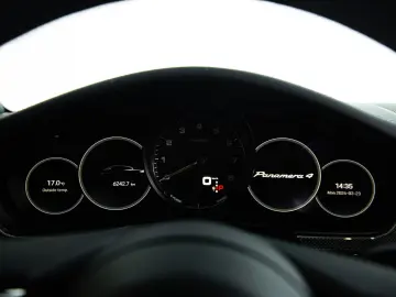 PORSCHE Panamera 4 E-Hybrid Platinum Edition   VAT