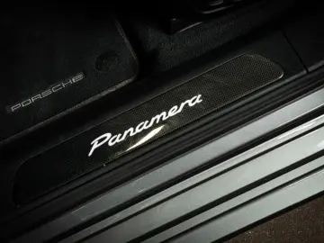 PORSCHE Panamera 4 E-Hybrid Platinum Edition   VAT