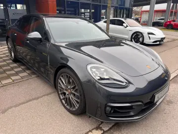 PORSCHE Panamera 4 E-Hyb · Platinum · Sportabgas · MY24