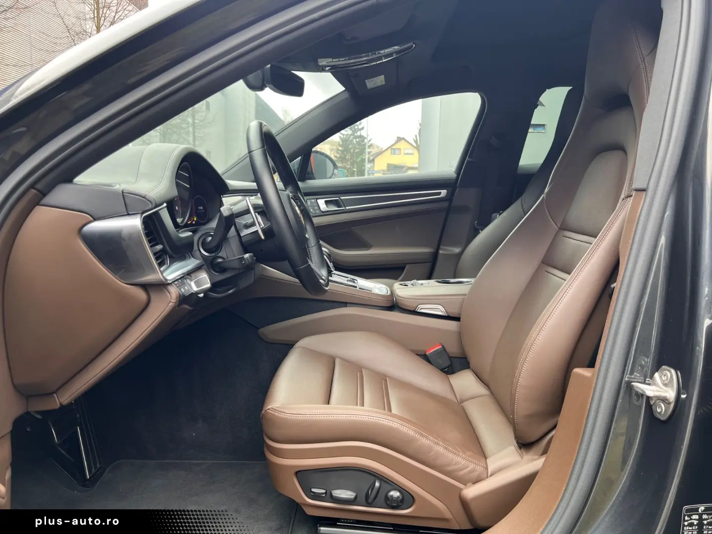 PORSCHE Panamera 4 E-Hyb · Platinum · Sportabgas · MY24