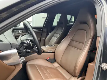 PORSCHE Panamera 4 E-Hyb · Platinum · Sportabgas · MY24