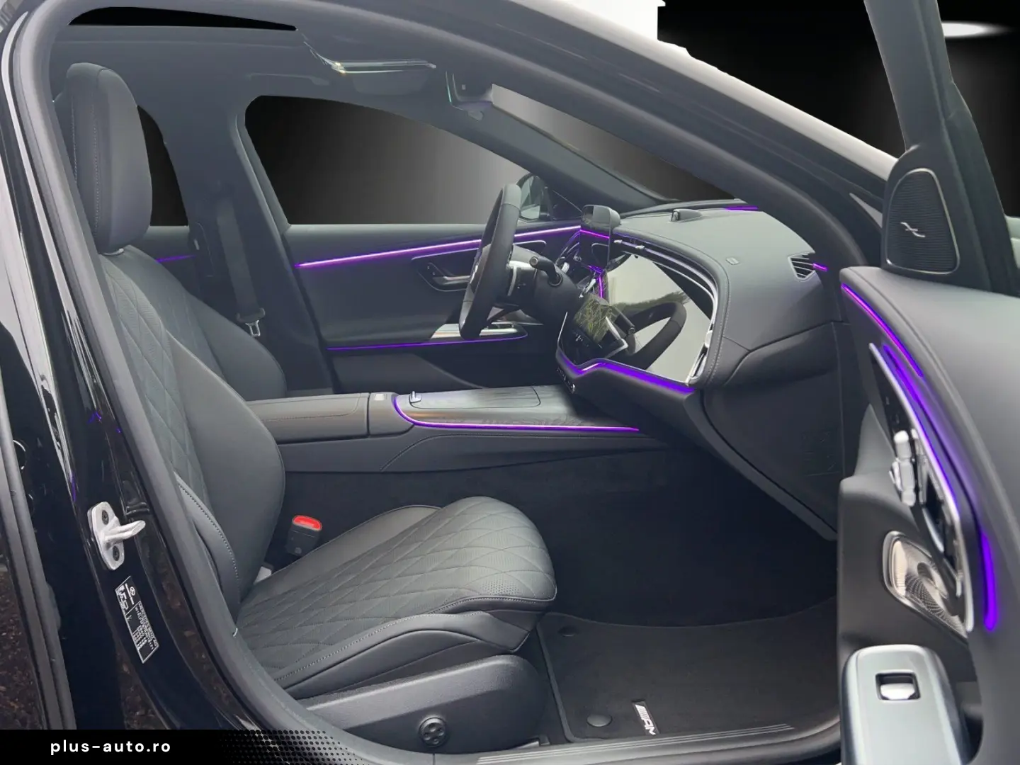 MERCEDES-BENZ E 400 e 4M AMG Distro PANO Airma HAL B&hellip;