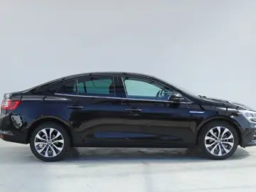 RENAULT MEGANE 1.3 TCe 140 GPF techno EDC