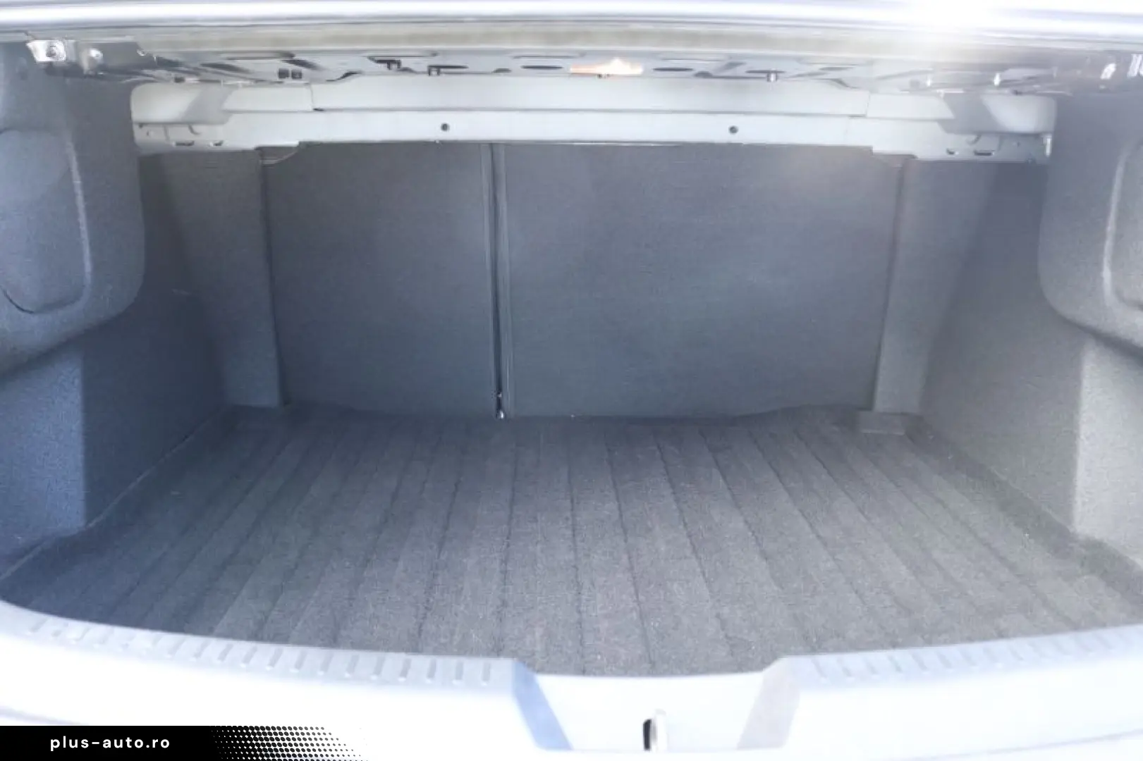 RENAULT MEGANE 1.3 TCe 140 GPF techno EDC