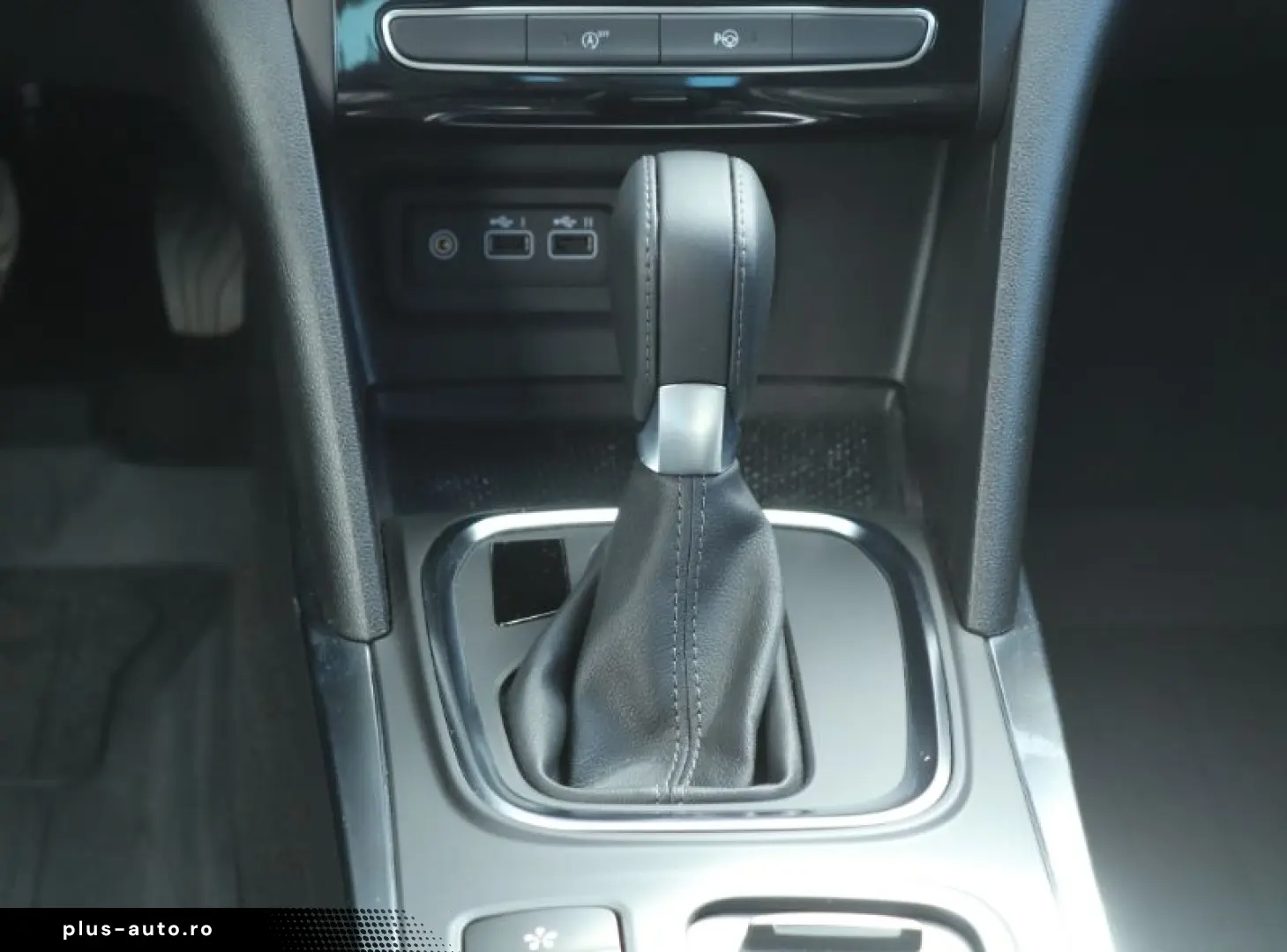 RENAULT MEGANE 1.3 TCe 140 GPF techno EDC