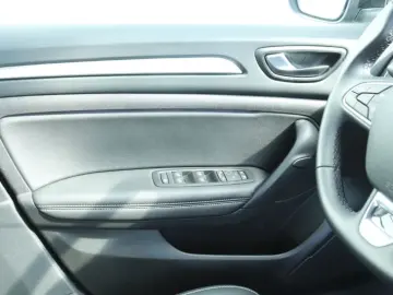 RENAULT MEGANE 1.3 TCe 140 GPF techno EDC