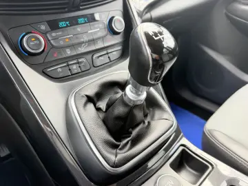 FORD KUGA Incalzire scaune Incalzire volan Clima Pilot LED I