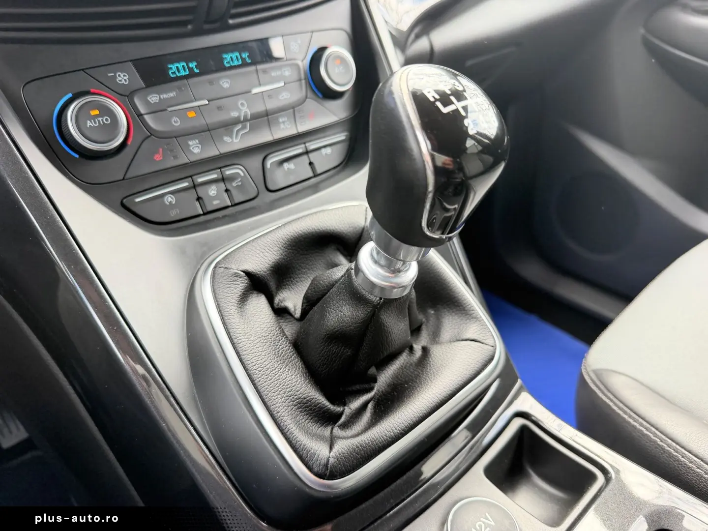 FORD KUGA Incalzire scaune Incalzire volan Clima Pilot LED I