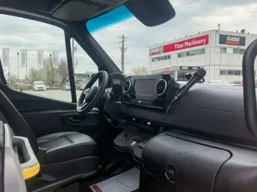 Mercedes-Benz Sprinter 519 CDI – VIP 18 locuri