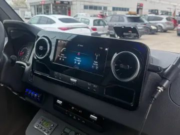 Mercedes-Benz Sprinter 519 CDI – VIP 18 locuri