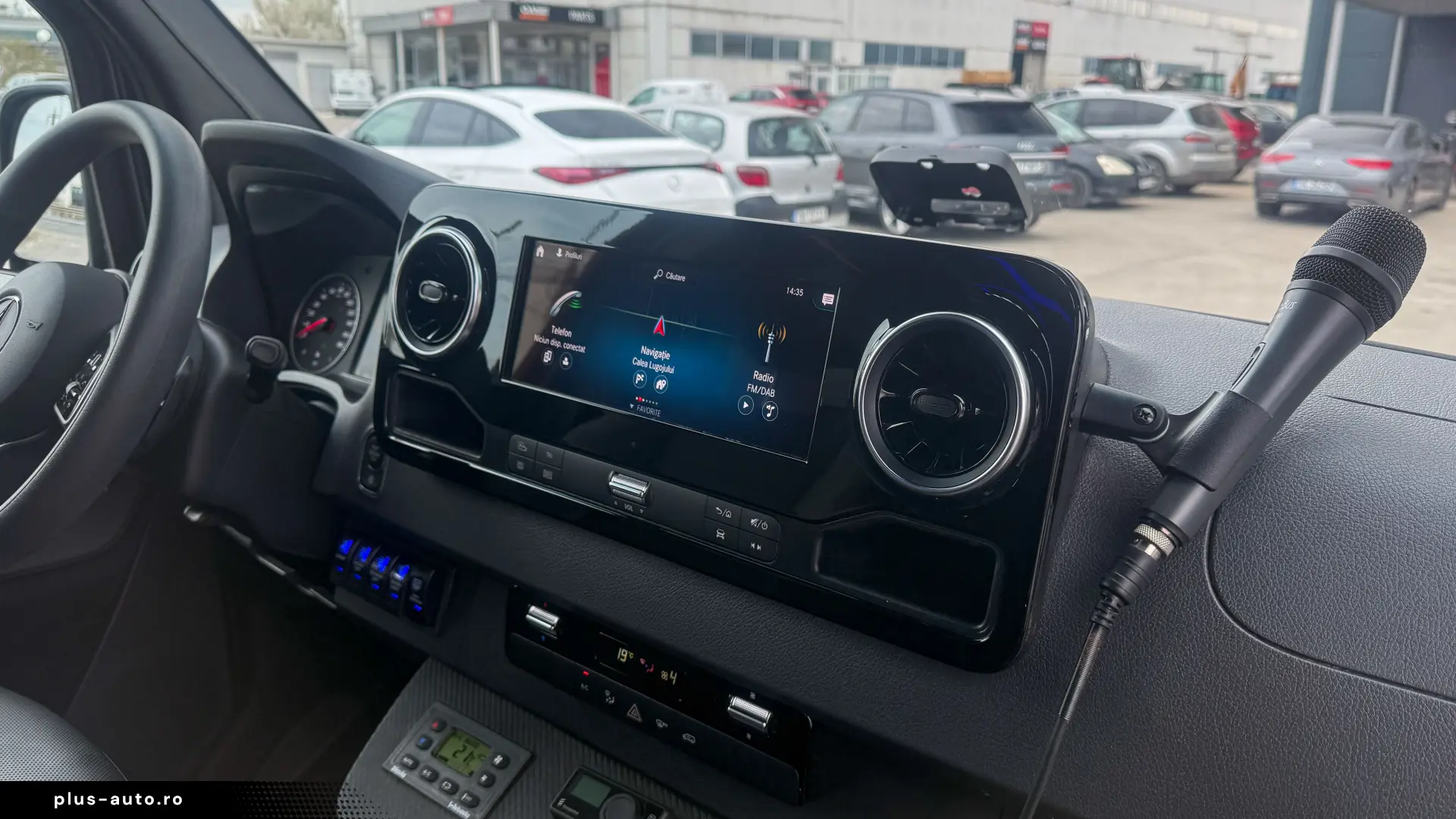 Mercedes-Benz Sprinter 519 CDI – VIP 18 locuri