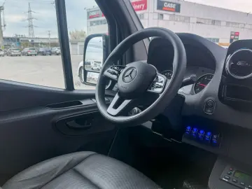 Mercedes-Benz Sprinter 519 CDI – VIP 18 locuri