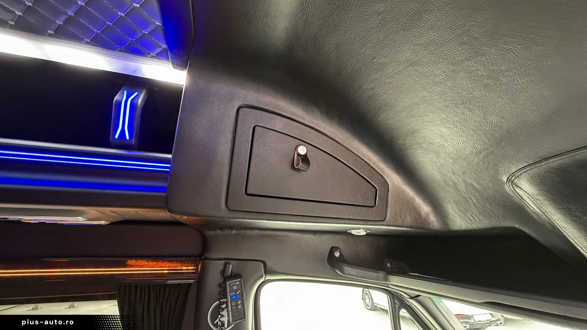 Mercedes-Benz Sprinter 519 CDI – VIP 18 locuri