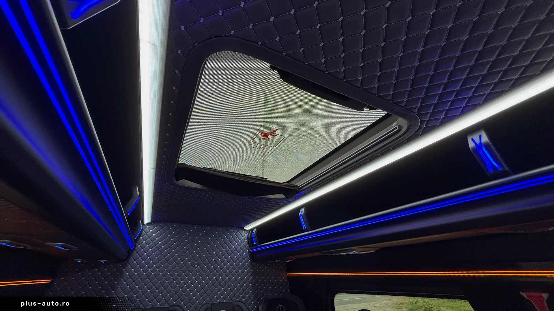 Mercedes-Benz Sprinter 519 CDI – VIP 18 locuri