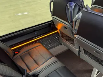 Mercedes-Benz Sprinter 519 CDI – VIP 18 locuri