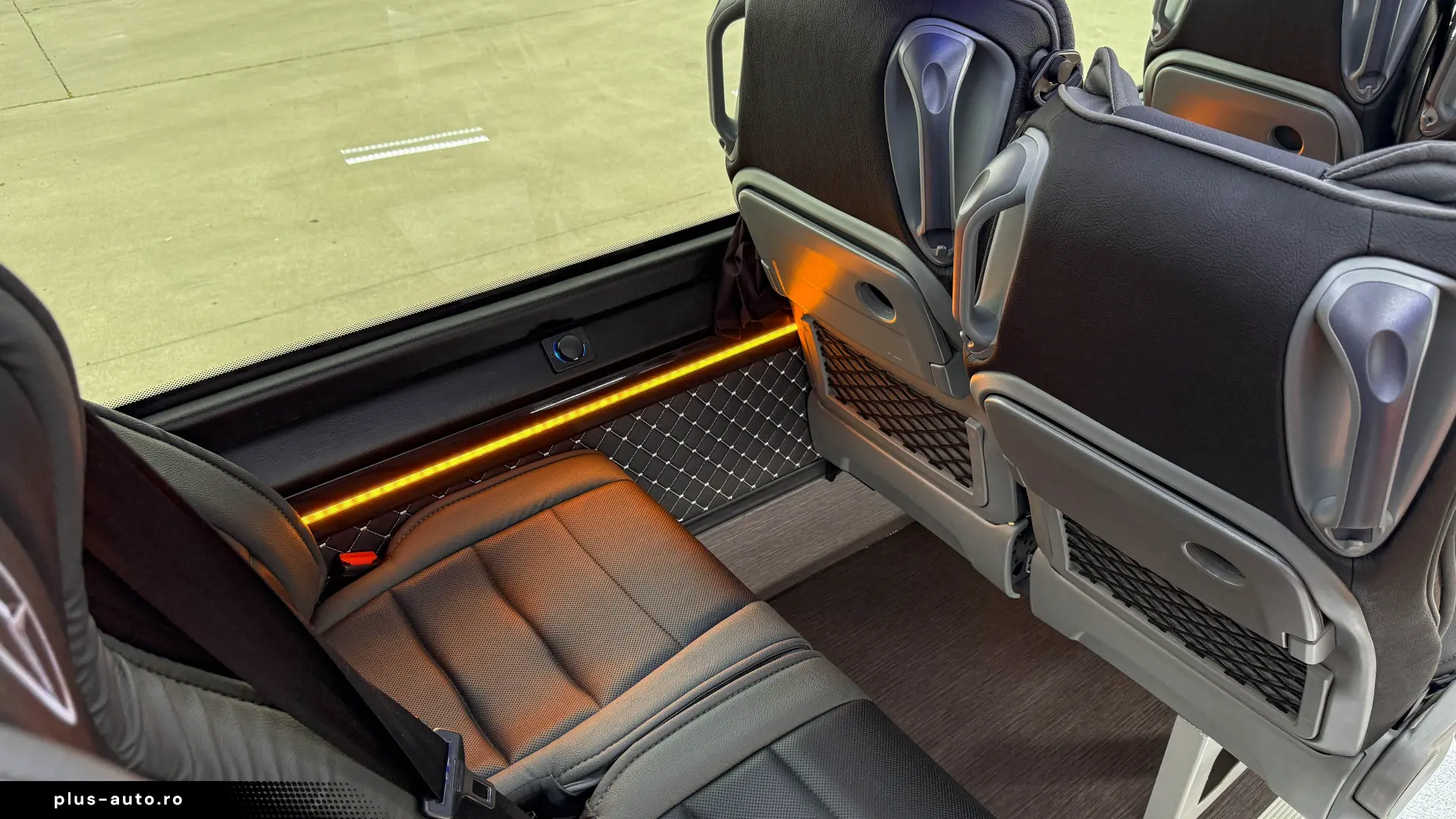 Mercedes-Benz Sprinter 519 CDI – VIP 18 locuri