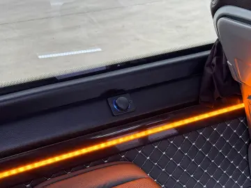 Mercedes-Benz Sprinter 519 CDI – VIP 18 locuri