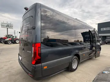 Mercedes-Benz Sprinter 519 CDI – VIP 18 locuri