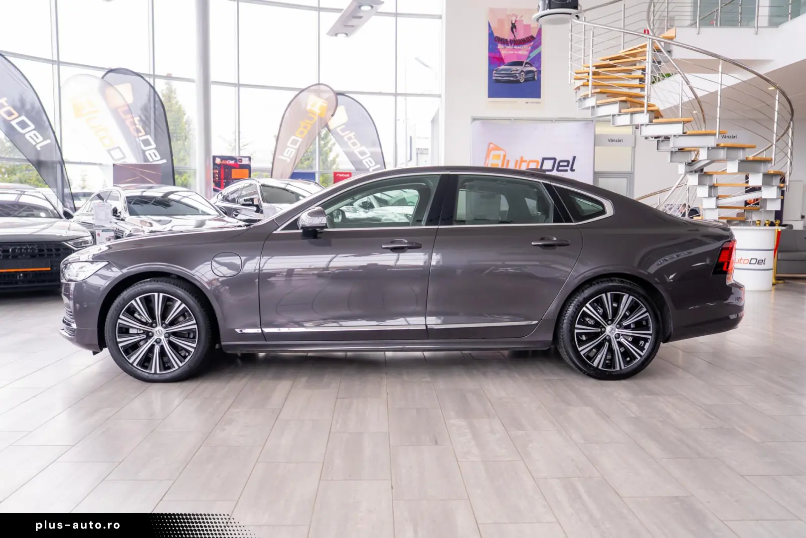 Volvo S90 T8 Recharge AWD Geartronic „Plus Bright”