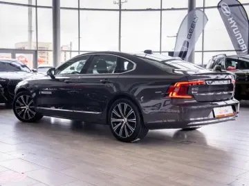Volvo S90 T8 Recharge AWD Geartronic „Plus Bright”