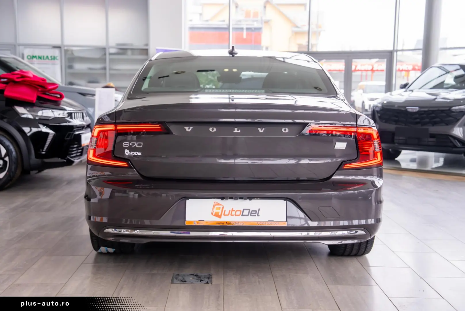 Volvo S90 T8 Recharge AWD Geartronic „Plus Bright”