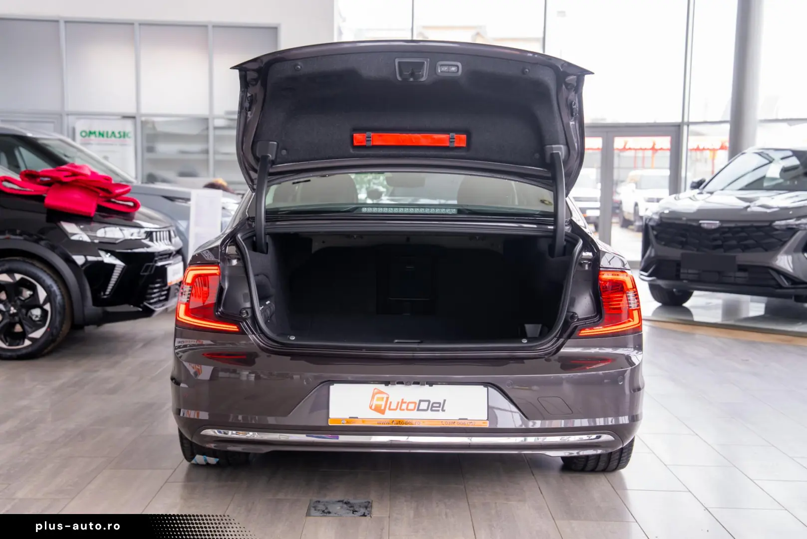 Volvo S90 T8 Recharge AWD Geartronic „Plus Bright”